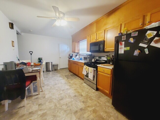 Foto del edificio - 234 Seaside Ave