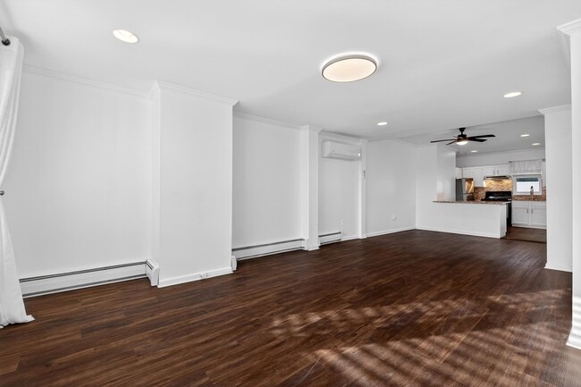 Foto del edificio - 104 McAdoo Ave