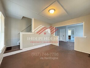 Building Photo - 515 Mertland Ave