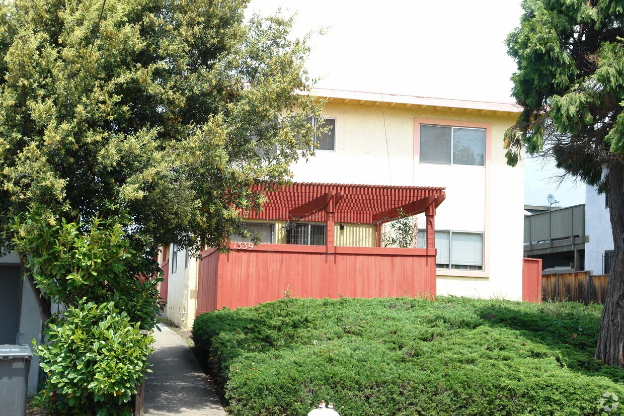 Foto del edificio - 1339 Rose St