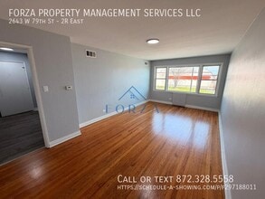 Building Photo - 2643 W 79th St