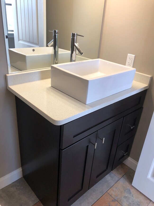 Building Photo - 108 N Washington Ave