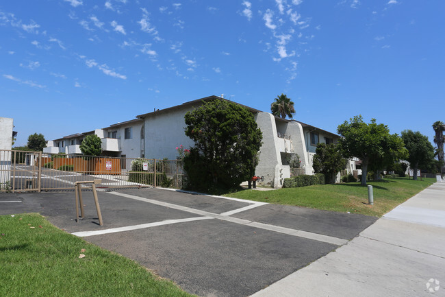 Crown Villa Apartments - Apartments in Garden Grove, CA | Apartments.com