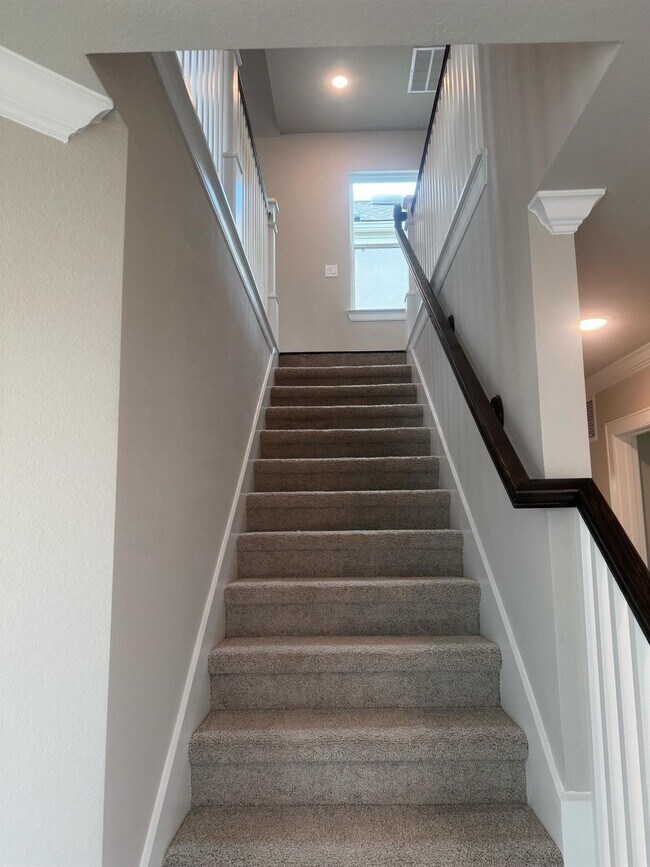 Foto del edificio - 1916 Huntly Chase Dr