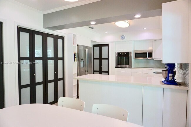 Foto del edificio - 13200 SW 59th Ave