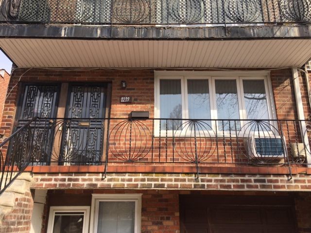 Foto del edificio - 1219 E 73rd St