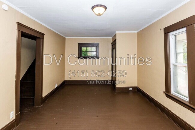 Foto del edificio - 1148 E 176th St