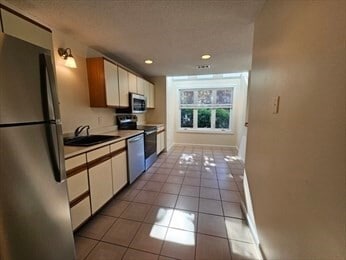 Foto del edificio - 311 Maple Brook Rd