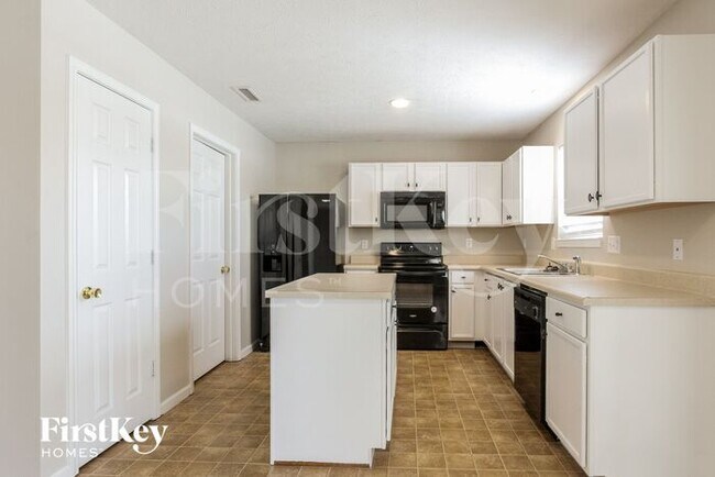 Foto del edificio - 8588 N Springview Dr