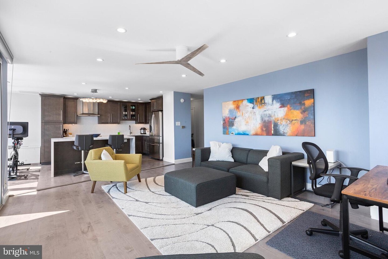 22430 W Rittenhouse Square Unit 3111, Philadelphia, PA 19103 Room