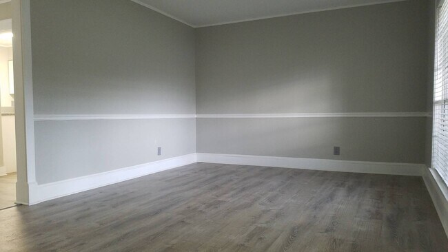 Building Photo - 14321 Brook Hollow Blvd