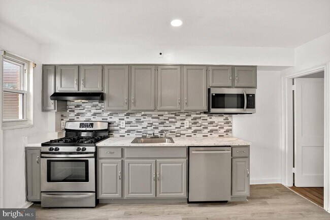 Foto del edificio - 5427 Channing Rd
