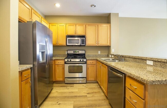 Foto del edificio - 450 J St