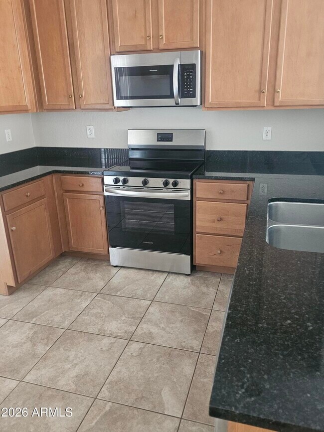 Building Photo - 41240 W Capistrano Dr