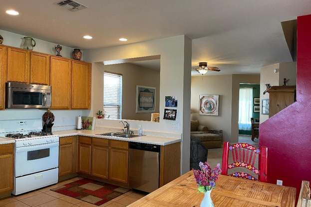 Building Photo - 1053 S Pantano Overlook Dr