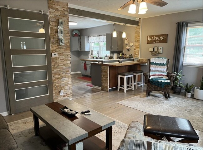 Foto del edificio - 1909 Robin Rd