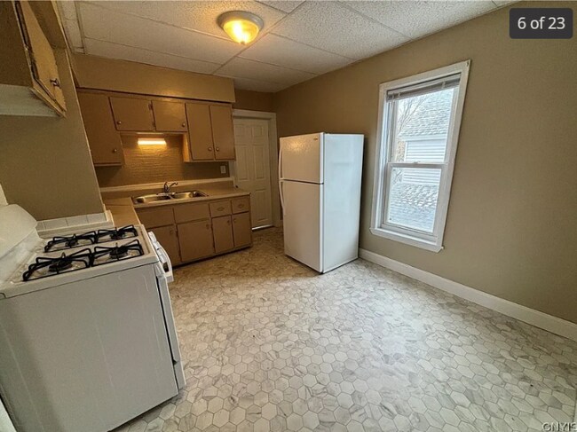 Foto del edificio - 201 E Glen Ave