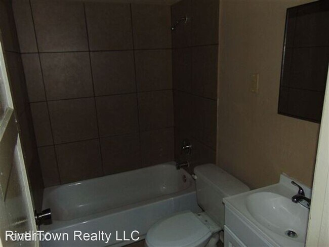 Building Photo - 2 br, 1 bath House - 893 Freeman
