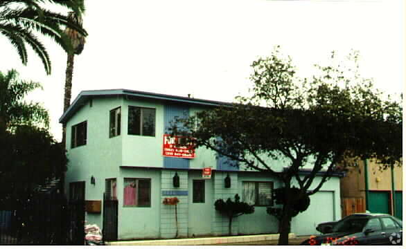 Primary Photo - 1736 Sherman Pl