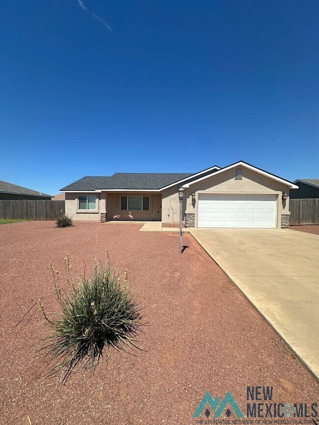 Building Photo - 1720 College Park Dr