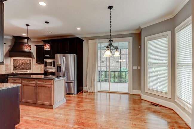 Building Photo - FOR RENT- 4-5 BD 3 BA Home - Five Forks