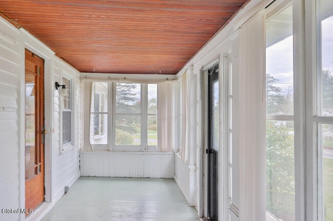 Building Photo - 2415 W Old State Rd