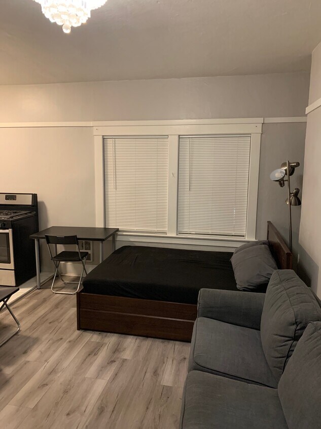 Foto principal - 354 Chestnut Ave