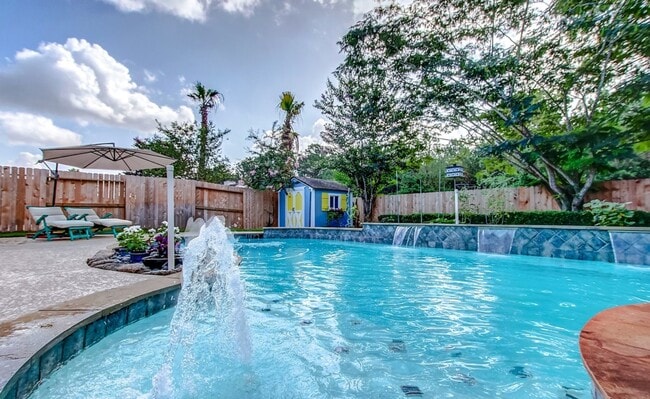Building Photo - 3307 Pedernales Trails Ln
