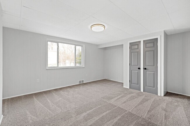 Foto del edificio - Stunning 3 bedroom home in Mt. Washington available August 1!