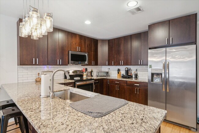 Building Photo - 3863 Terrace St