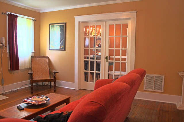 Foto del edificio - Charming 2 bedroom, 1 bath bungalow with fenced yard in Lakewood