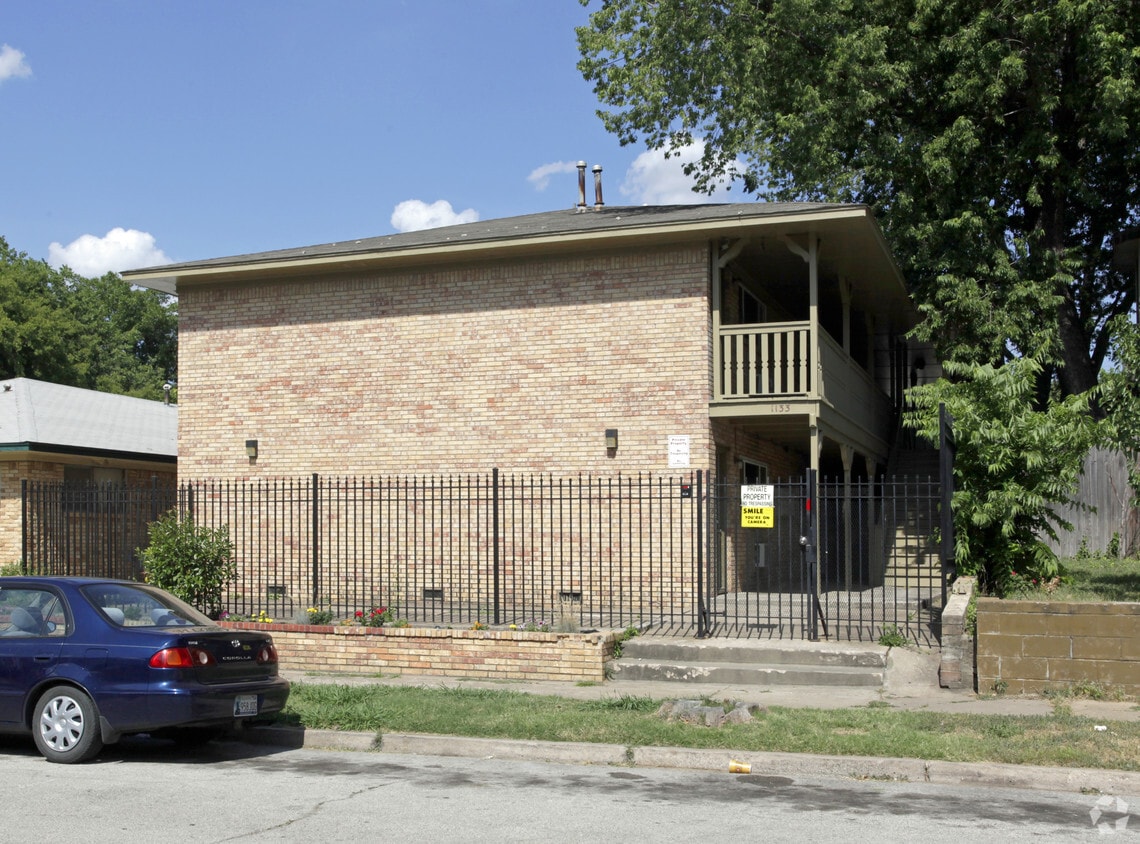 Primary Photo - Quincy Apartments