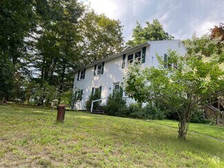 Building Photo - 67 Old County Rd