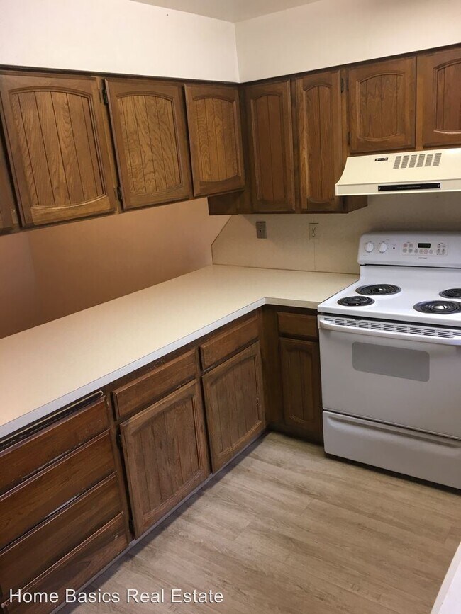 Building Photo - 3 br, 1 bath House - 1078 E 900 S
