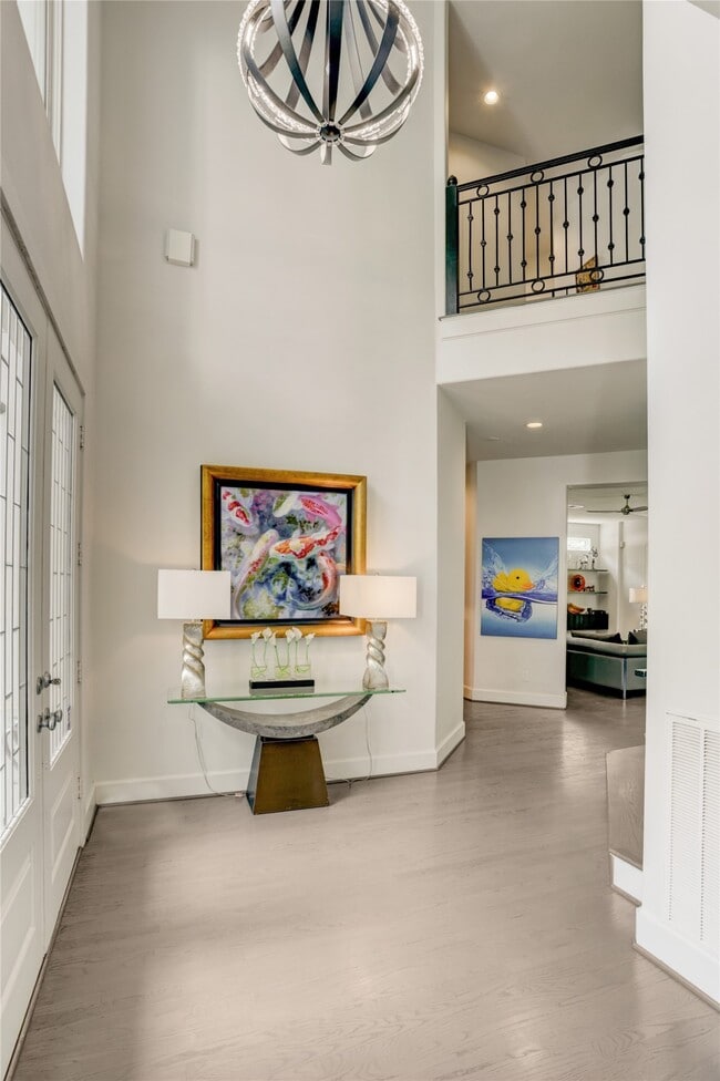Foto del edificio - 4806 Wedgewood Dr