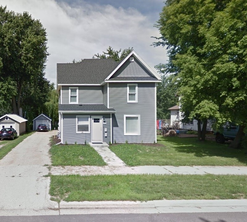 Primary Photo - 212 S Albert Ave