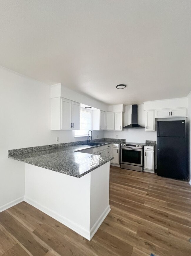 Foto del edificio - 400 W Scenic Dr