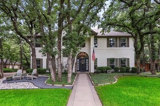 Building Photo - 33 Oak Forrest Cir