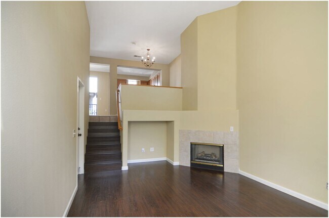 Building Photo - Townhome in Aliso Viejo!!