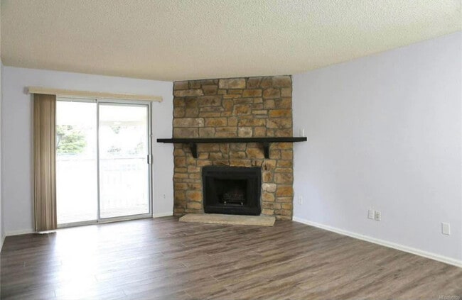 Building Photo - 14434 E Colorado Dr