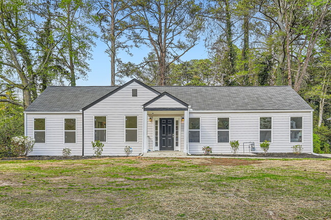 Building Photo - 2069 Sandtown Rd SW