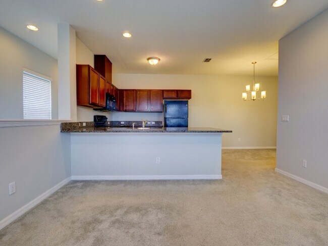 Foto del edificio - 13615 Sachs Avenue