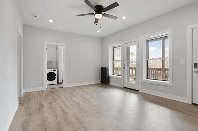 Foto del edificio - 1243 W Morse Ave