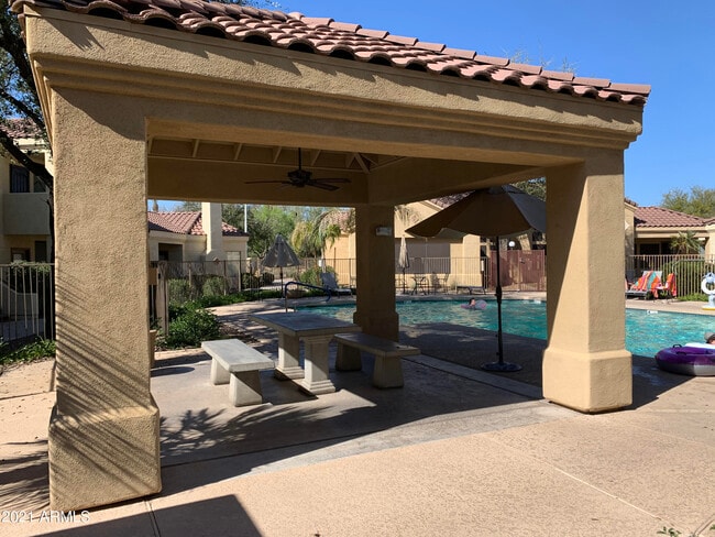 Foto del edificio - 7575 E Indian Bend Rd