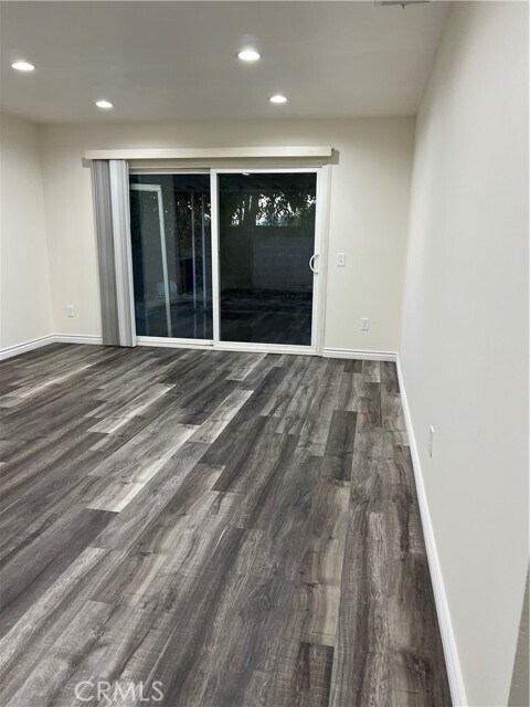 Foto principal - 3345 Somis Dr