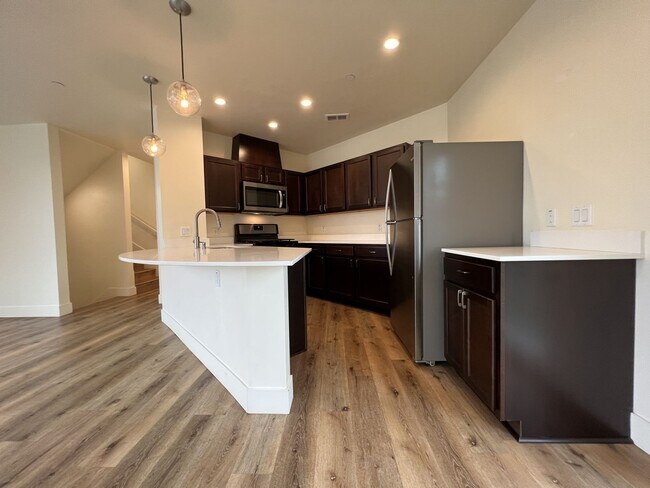 Foto del edificio - Modern 3BD/2.5BA in La Jolla! Private Doub...