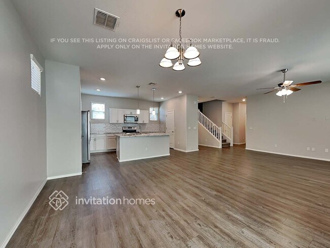 Foto del edificio - 16524 W Jenan Dr