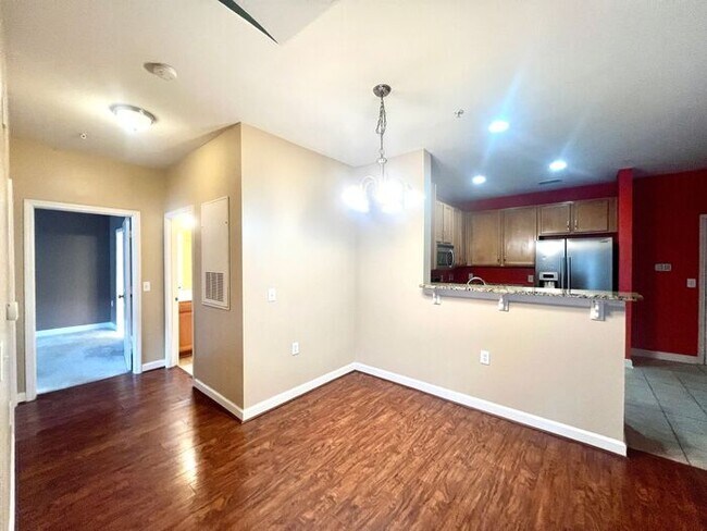 Foto del edificio - Beautiful 2 Bedroom 2 Bathroom Located in ...