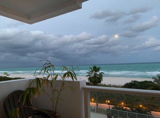 5601 Collins Unit 504 Ave photo'