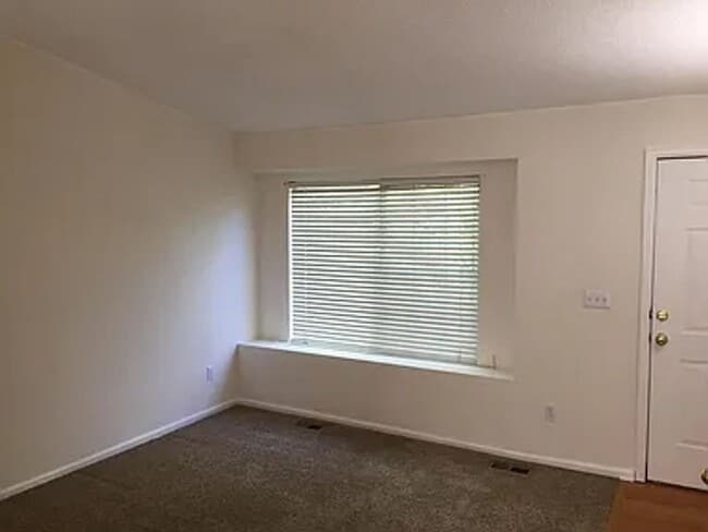 Building Photo - 10578 Hyacinth Ln